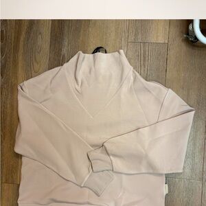 Varley Betsy Sweat brand new mushroom color Sweater